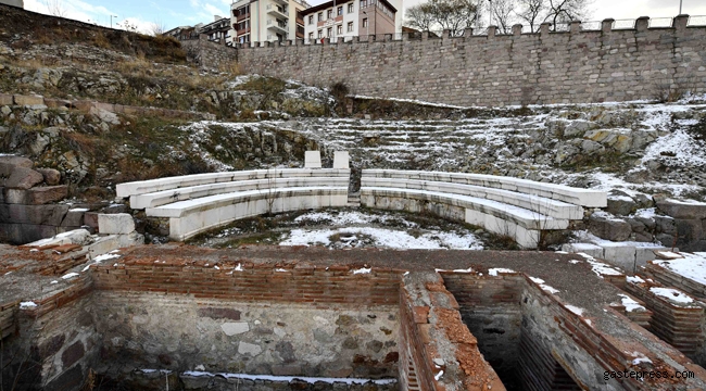 Ankara Büyükşehir Belediyesi “Roma Tiyatrosu ve Arkeopark Projesi”ni hayata geçiriyor!