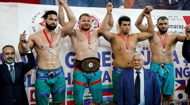 Antalya Büyükşehir pehlivanı Türkiye’ye büyük gurur yaşattı!