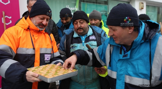 Başkan Çolakbayrakda, Kar Temizleme  Çalışmalarını Yerinde İnceledi