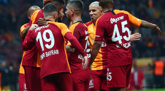 Galatasaray savunmadaki performansı ile Avrupa’nın devleri arasına girdi!