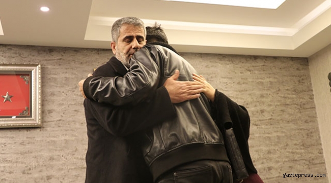 HDP önünde eylem yapan ailelerden biri daha evladına kavuştu