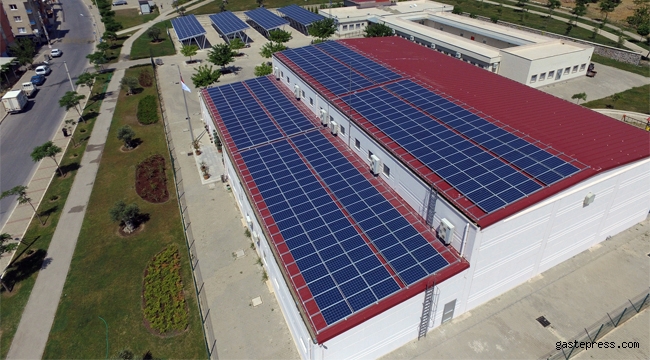 İzmir’de dört tesise daha güneş enerjisi 