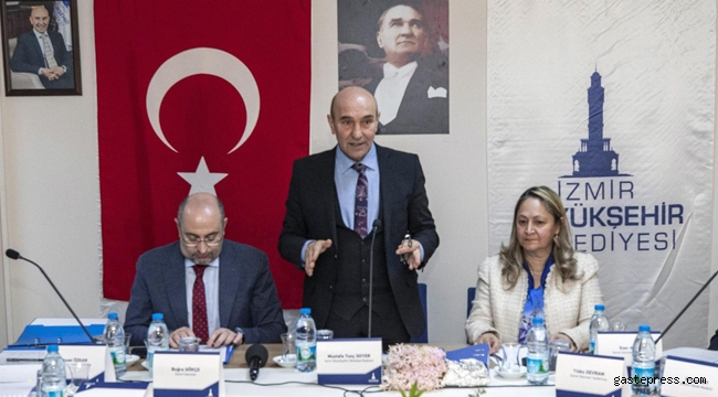 İzmir'de Tunç Soyer Urlalı muhtarlarla buluştu!