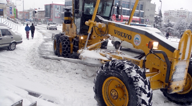 Kayseri'de 130 mahalle yolu ulaşıma kapandı