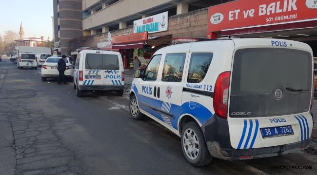 Kayseri'de Bıçaklanma Olayı!