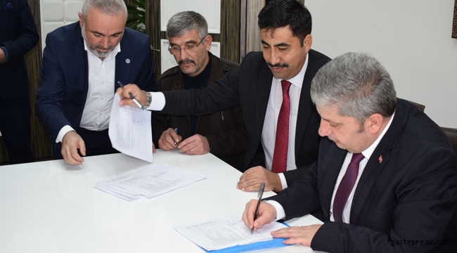 Kayseri'de HİZMET-İŞ Üç Farklı Belediye de TİS imzaladı!