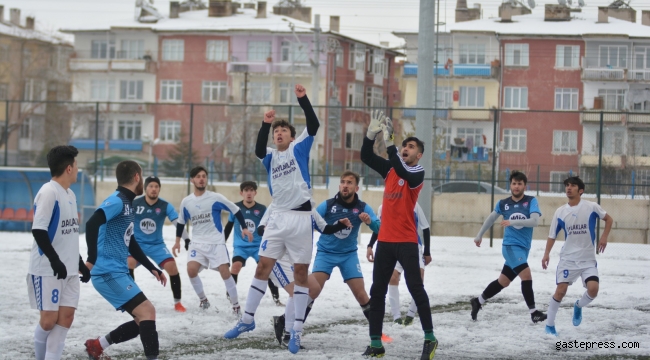 Ülküspor Demirpor Engelini Aştı