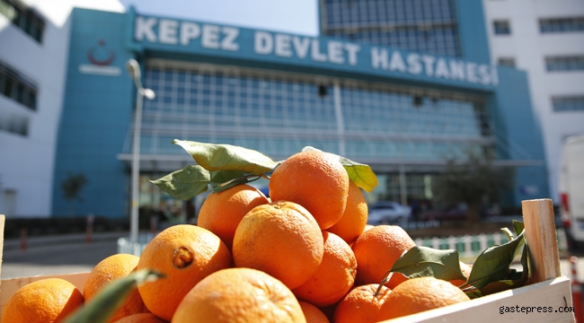 Antalya'da Başkan Böcek'ten sağlık çalışanlarına vitamin desteği geldi!