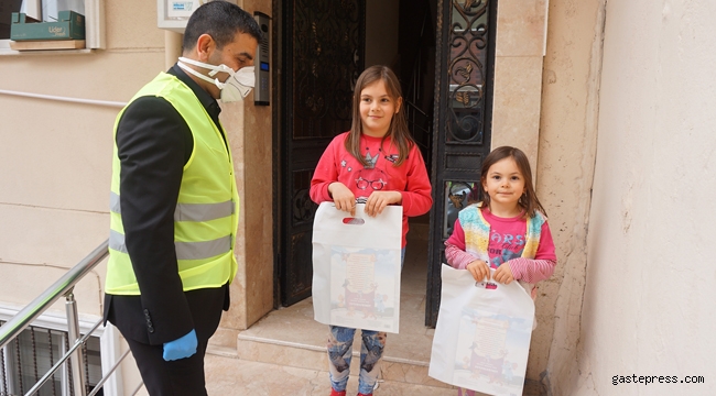 Bu dönemde İzmir’in çocukları da unutulmadı!