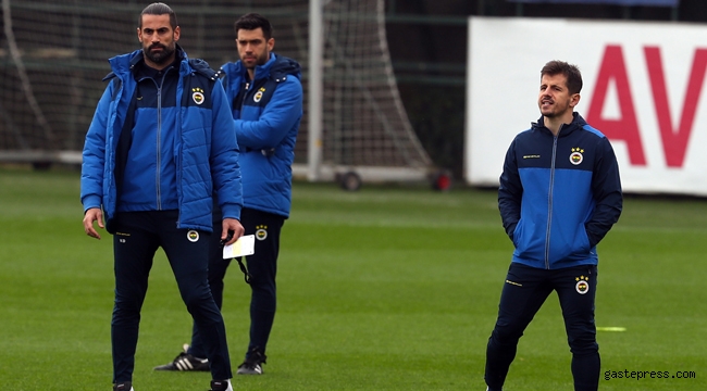 Fenerbahçe'de Emre Belözoğlu son antrenmanda takımın başına geçti!