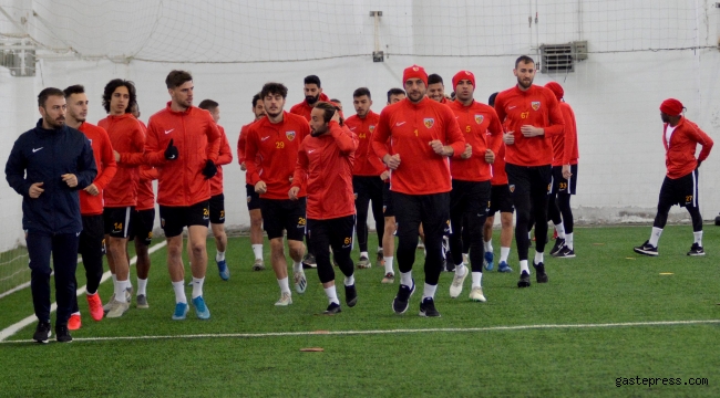 Hes Kablo Kayserispor halı sahada çalıştı