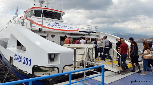 İzmir&#039;de toplu ulaşıma virüsle mücadele ayarı!