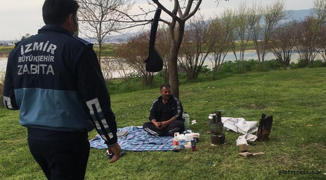İzmir&#039;de Zabıta ekipleri mangalcılara göz açtırmadı!