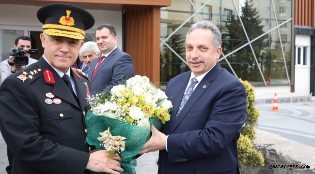  Jandarma Genel Komutanı Çetin'den Kayseri Talas Belediye Başkanı Mustafa Yalçın'a Ziyaret