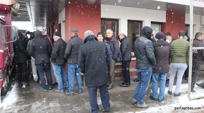 Kayseri'de 1 günde 220 ton un satışı