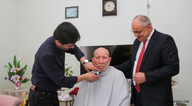 Kayseri Yahyalı Belediyesi'nden evde tıraş hizmeti