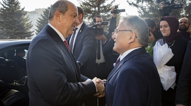 KKTC Başbakanı Tatar, Başkan Büyükkılıç’ı ziyaret etti!