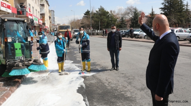 Kocasinan Belediyesi'nden Sokak Sokak Dezenfekte Çalışması