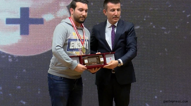 RADEV'den DHA'ya ödül