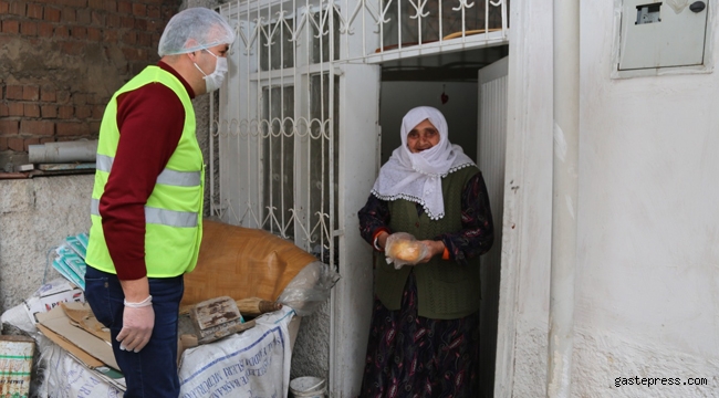 Sivas Belediyesi, Yaşlılarımızın Her Zaman Her Konuda Yanındayız!