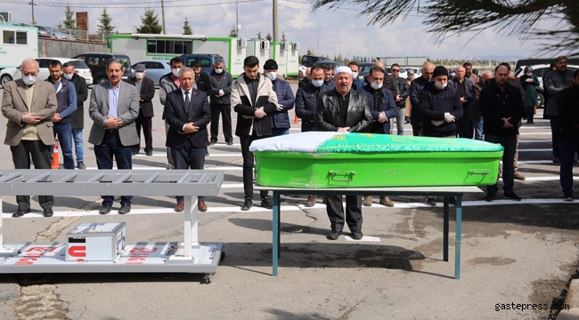 Sivas'da Cenaze Namazları Yukarı Tekke Mezarlığı'nda Kılınıyor!