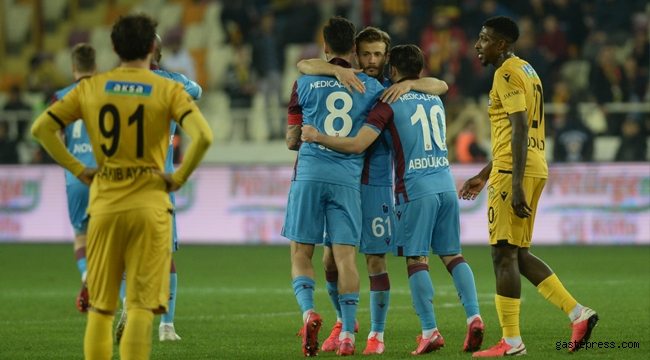 Trabzonspor Malatya'da Liderliği 3 Golle Geri Aldı!