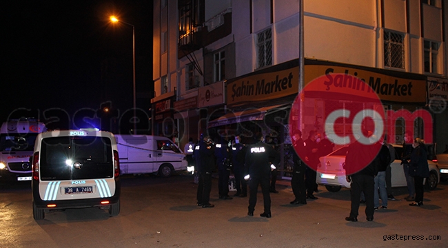 Bunalıma giren avukat intihar etti