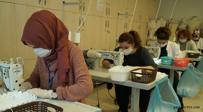 İBB İsmek'ten İstanbullular İçin Maske Üretimi Hızlandı!