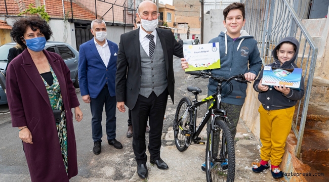 İzmir'de Başkan Soyer’den çocuklara sürpriz ziyaret!