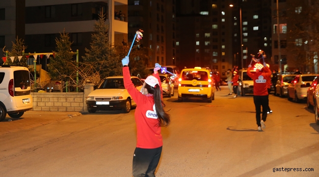 Kayseri Büyükşehir'den Nakış Apartmanına Moral!