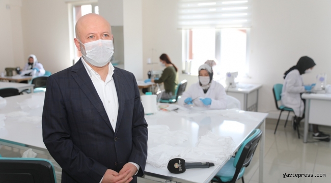 Kayseri Kocasinan Belediyesi'nden Salgınla Mücadeleye Maske Desteği