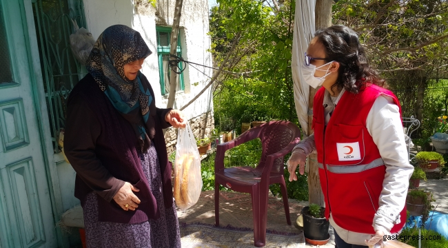 Kızılay Konya Şubesi Ramazan Ayında da Yardımlarına Devam Ediyor