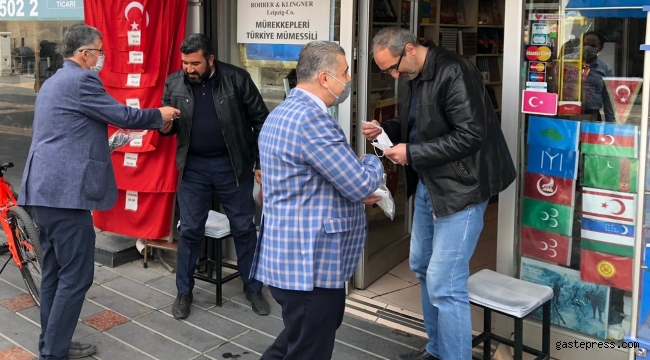 KTO Üyelerine 50 Bin Adet Maske Dağıttı