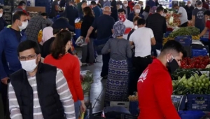Yasak sonrası Zonguldak'taki pazar yerinden korkutan görüntüler!