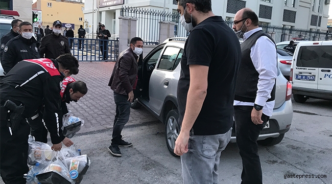 ASKON Kayseri şubesi ramazan ayında görevde bulunan emniyet mensuplarını unutmadı.
