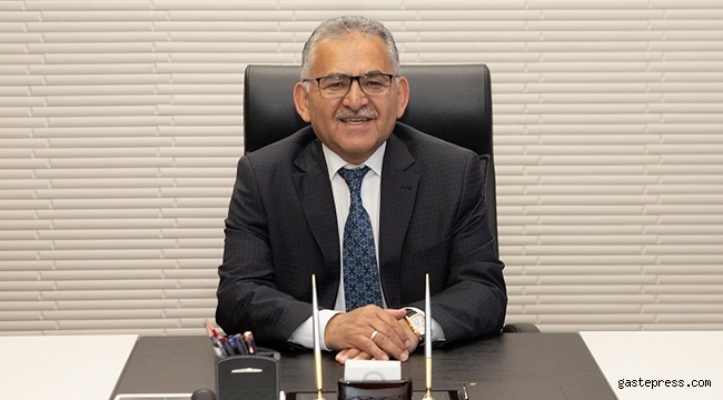 Başkan Büyükkılıç, Kadir Gecesi mesajında bu gecenin insanlığın sağlık ve huzuruna vesile olması temennisinde bulundu
