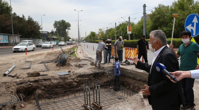 Başkan Büyükkılıç, sahadaki çalışmaları yakından takip etmeye devam ediyor