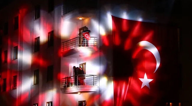 Bugün 19 Mayıs! Saat 19.19’da balkon ve pencerelerde buluşuyoruz!