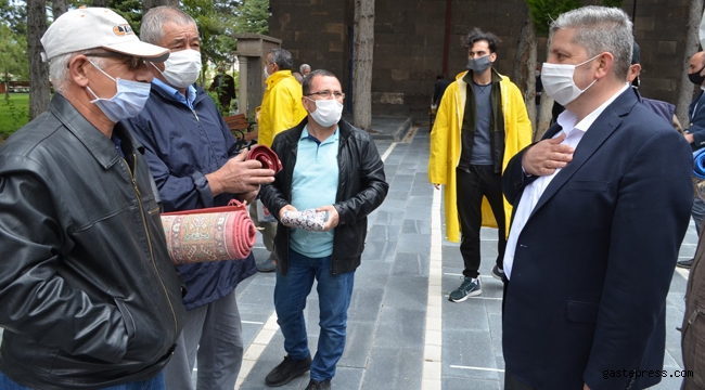 Kayseri Bünyan'da 74 Gün Aradan Sonra Cuma Namazı Kılındı!