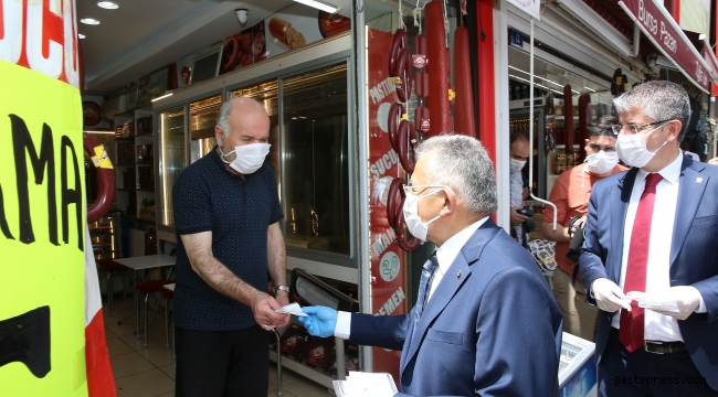 Kayseri Büyükşehir Belediye Başkanı Dr. Memduh Büyükkılıç ve AK Parti'den Bayram Ziyareti