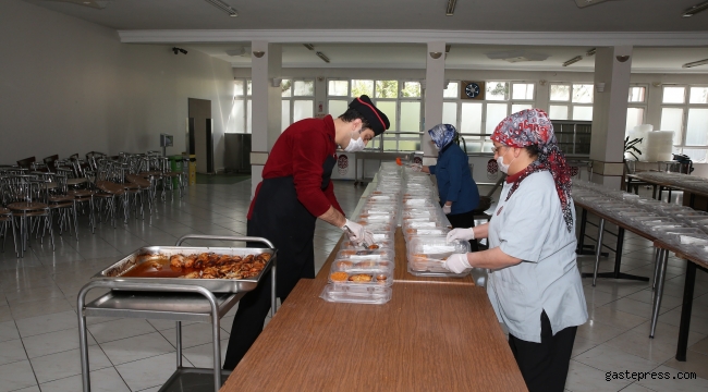 Kayseri Büyükşehir Belediyesi'nden İftar Yemeği