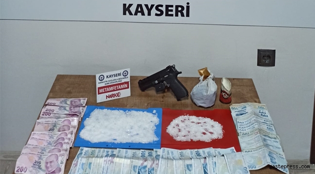 Kayseri'de uyuşturucu operasyonu: 10 gözaltı
