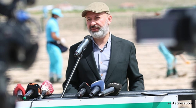 Kayseri Kocasinan Başkanı Çolakbayrakdar, ''Teknoloji İle Tarımı Buluşturan Kocasinan Türkiye'ye Model Olacak''