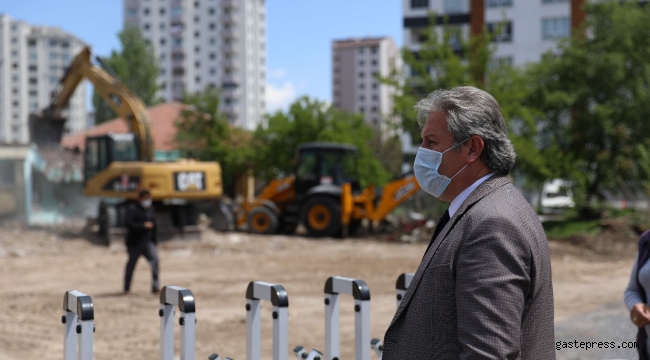 Kayseri Melikgazi Yıldırım Beyazıt Mahallesi'nde Gecekondular Yıkıldı, Yerine Okul Yapılacak