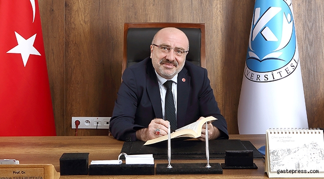 Kayseri Üniversitesi Rektörü Karamustafa’nın “Kadir Gecesi” Mesajı 