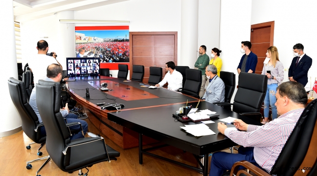 Malatya Büyükşehir Belediye Başkanı Selahattin Gürkan, video konferansla gençlerle buluştu