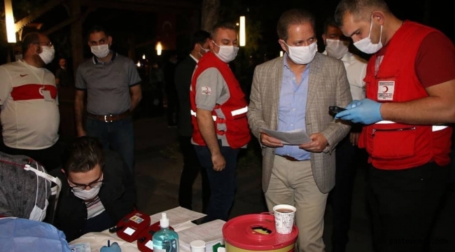 Öğretmenlerden Kızılay'a kan bağışı