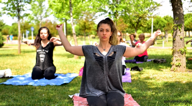 Bornova’da yoga zamanı