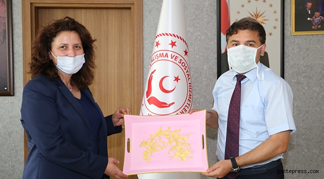 CHP Kayseri İl Başkanı Ümit Özer, Engellilere ve İhtiyaç Sahibi Ailelerimize Sunulanlar LÜTUF DEĞİL HAKTIR!