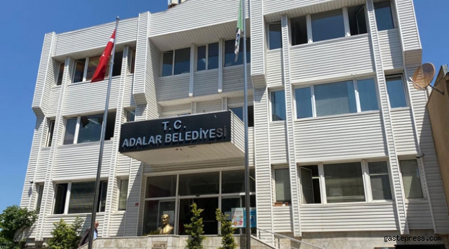 Evinin suyu kesilen kişi Adalar Belediyesi binasına ateş açtı